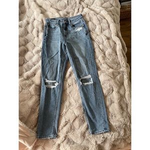 American Eagle Mom Jeans